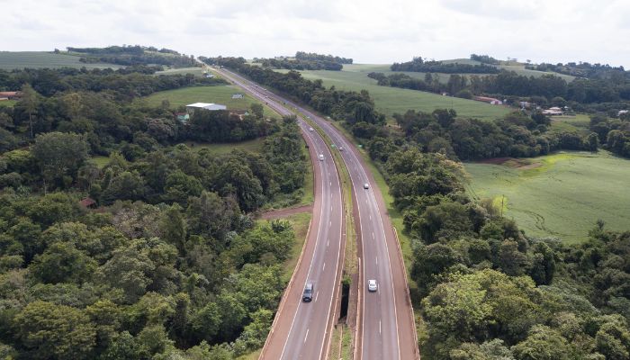 Foto - Assessoria Praças da EPR Iguaçu aceitam pagamentos em dinheiro, cartões e tag